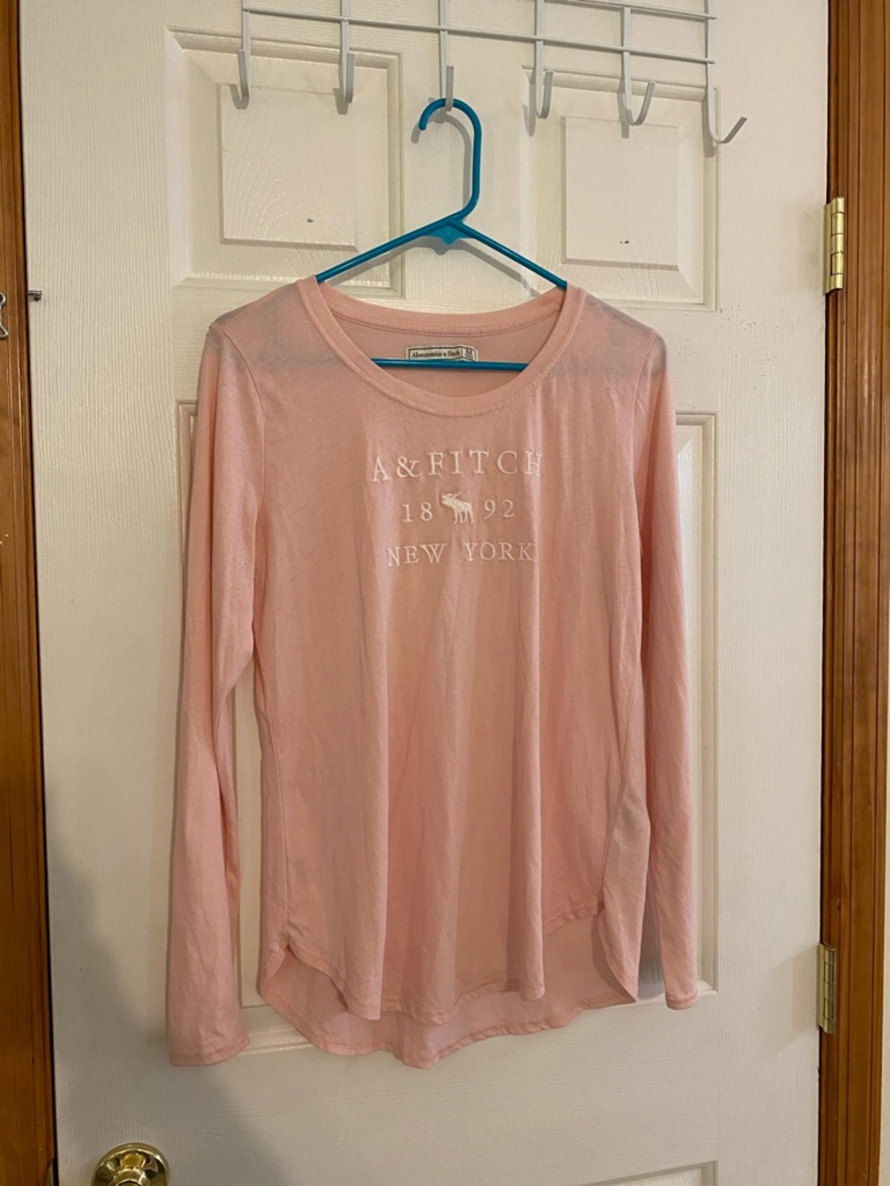 Abercrombie & Fitch Light Pink Embroidered Logo Tee